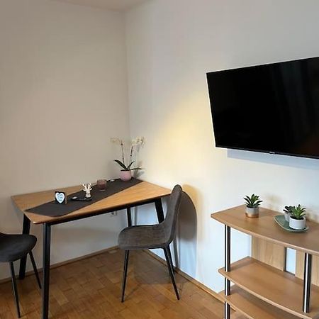 Einzimmerwohnung Im Gruenen/Innsbruck/2 Pax Esterno foto